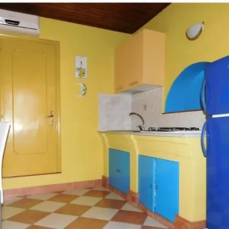 Daire Mini-Hotel Universum G *