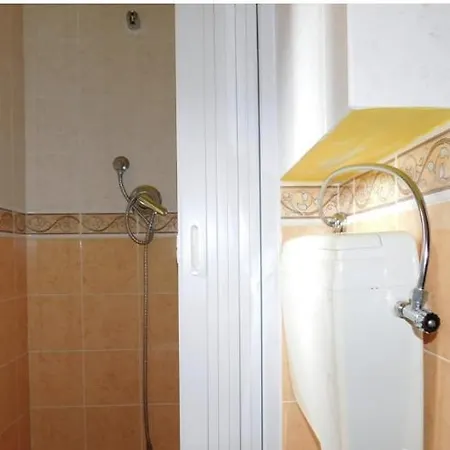 Daire Mini-Hotel Universum G *